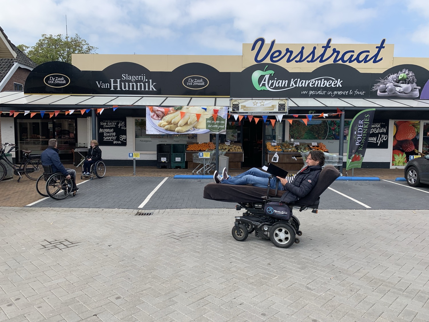Meerdere winkels worden beoordeeld op toegankelijkheid