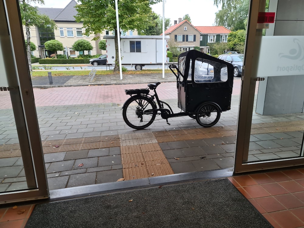 Fietsparkeren bij het zwembad Barneveld